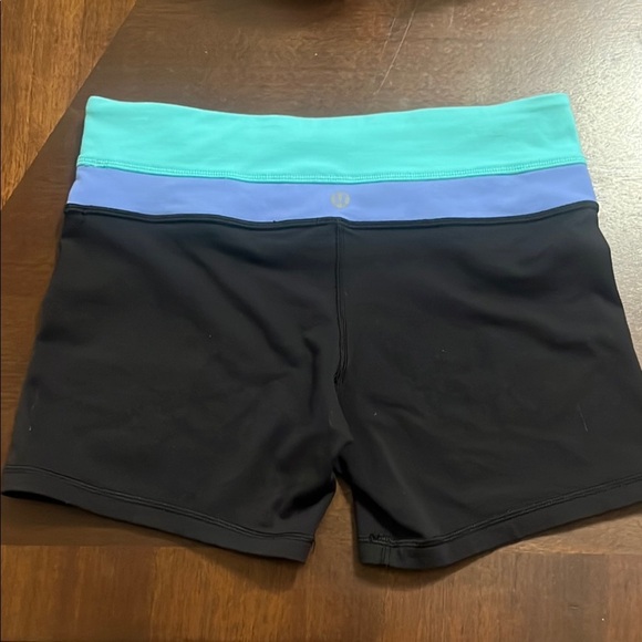 Lululemon Athletica Black and Blue Bike Shorts - Picture 1 of 5